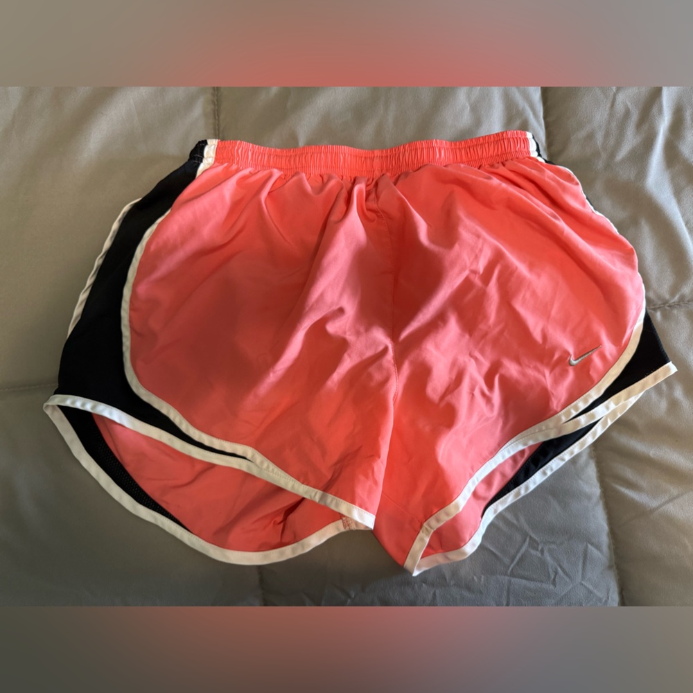 Nike Women’s Run Short
